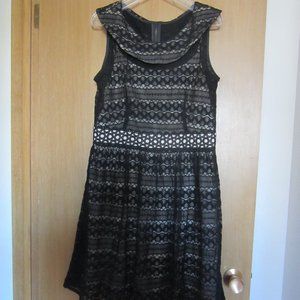 NWT - NEIMAN MARCUS Women's Black Fancy Dress Size 14  Lace Lined Sleeveless